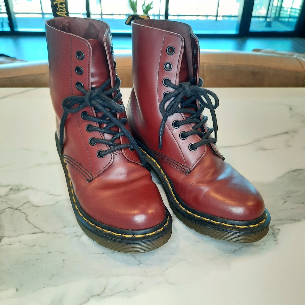 Burgundy Doc Martens boots red cherry Leather Dr Martins Womens womens Size 6